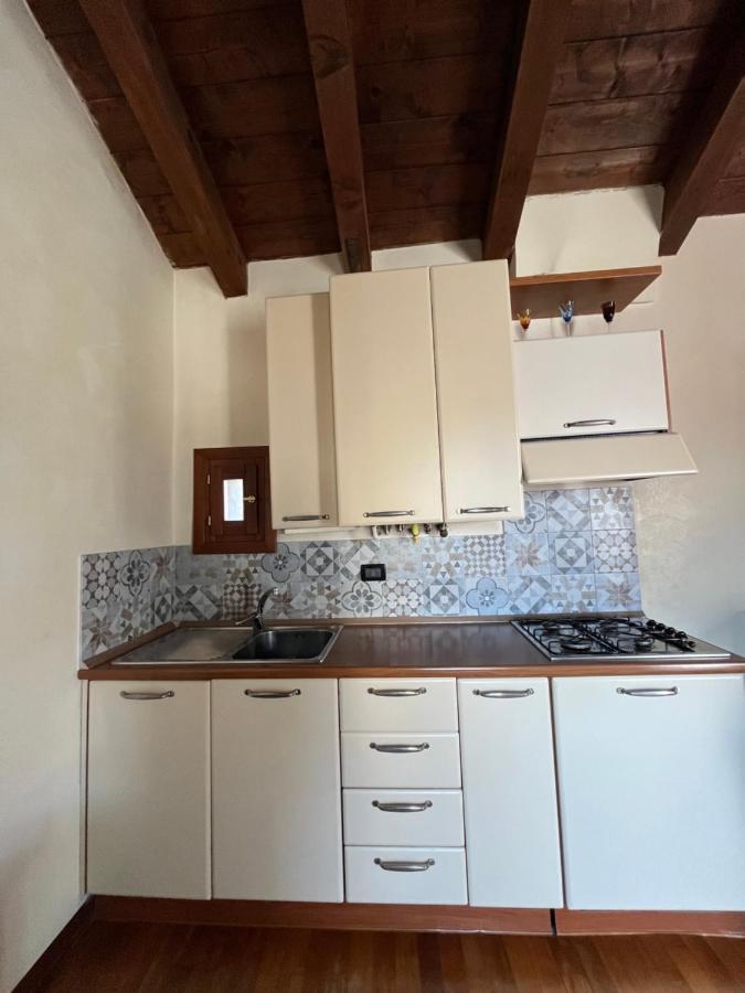 Romantic Rialto Apartment เวนิส ภายนอก รูปภาพ