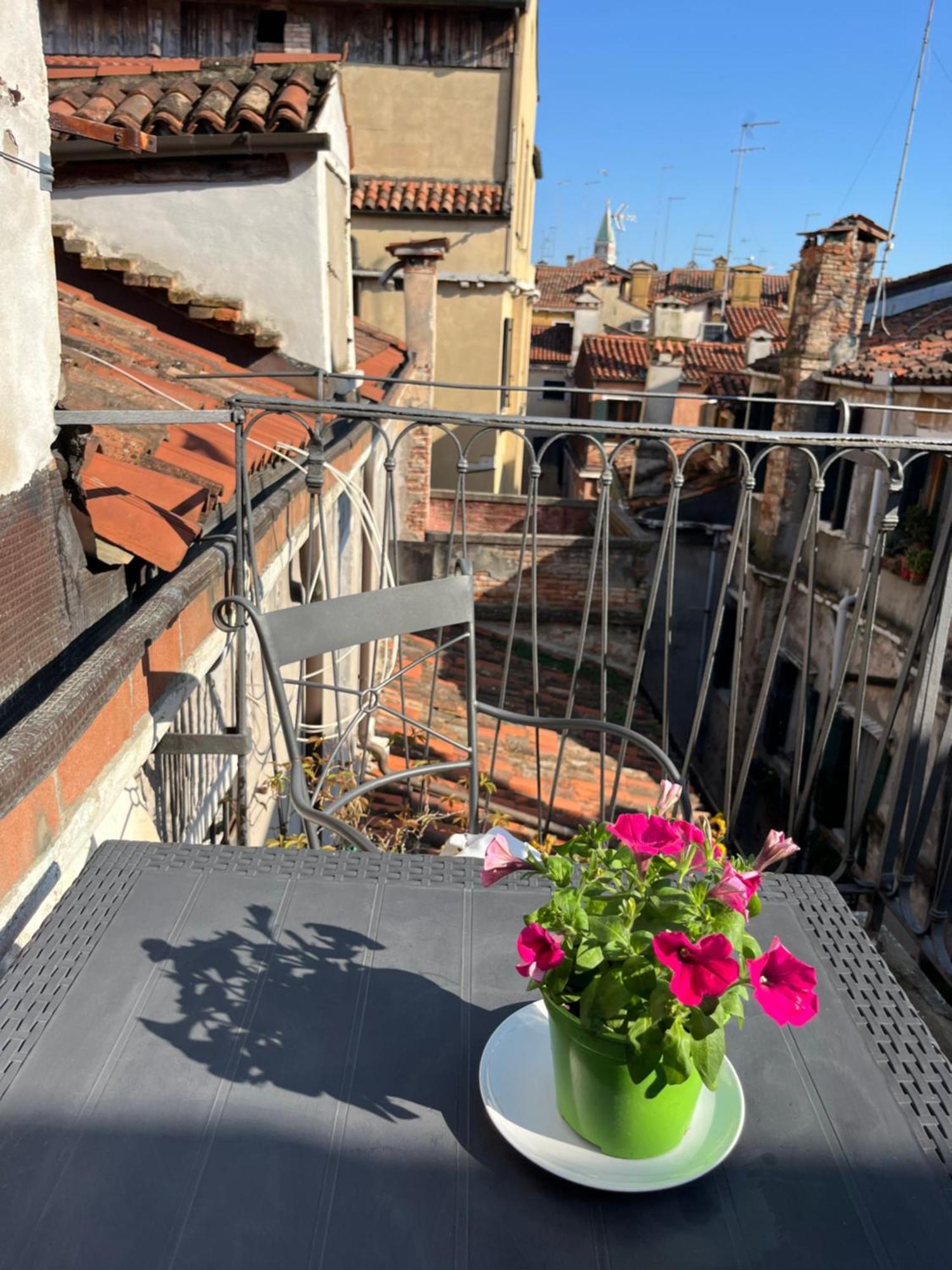Romantic Rialto Apartment เวนิส ภายนอก รูปภาพ