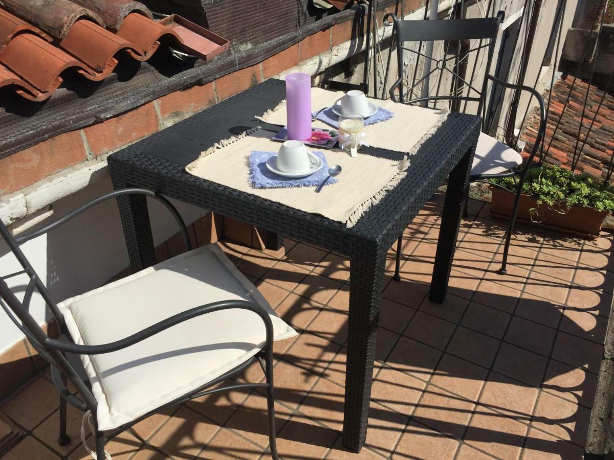 Romantic Rialto Apartment เวนิส ภายนอก รูปภาพ
